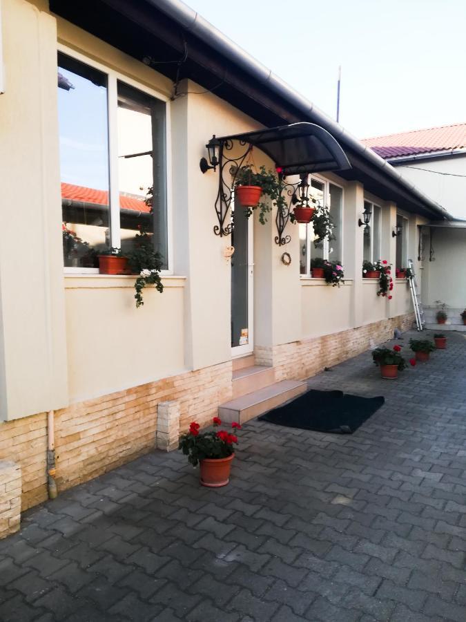 Pensiunea Bella Arad Exteriér fotografie